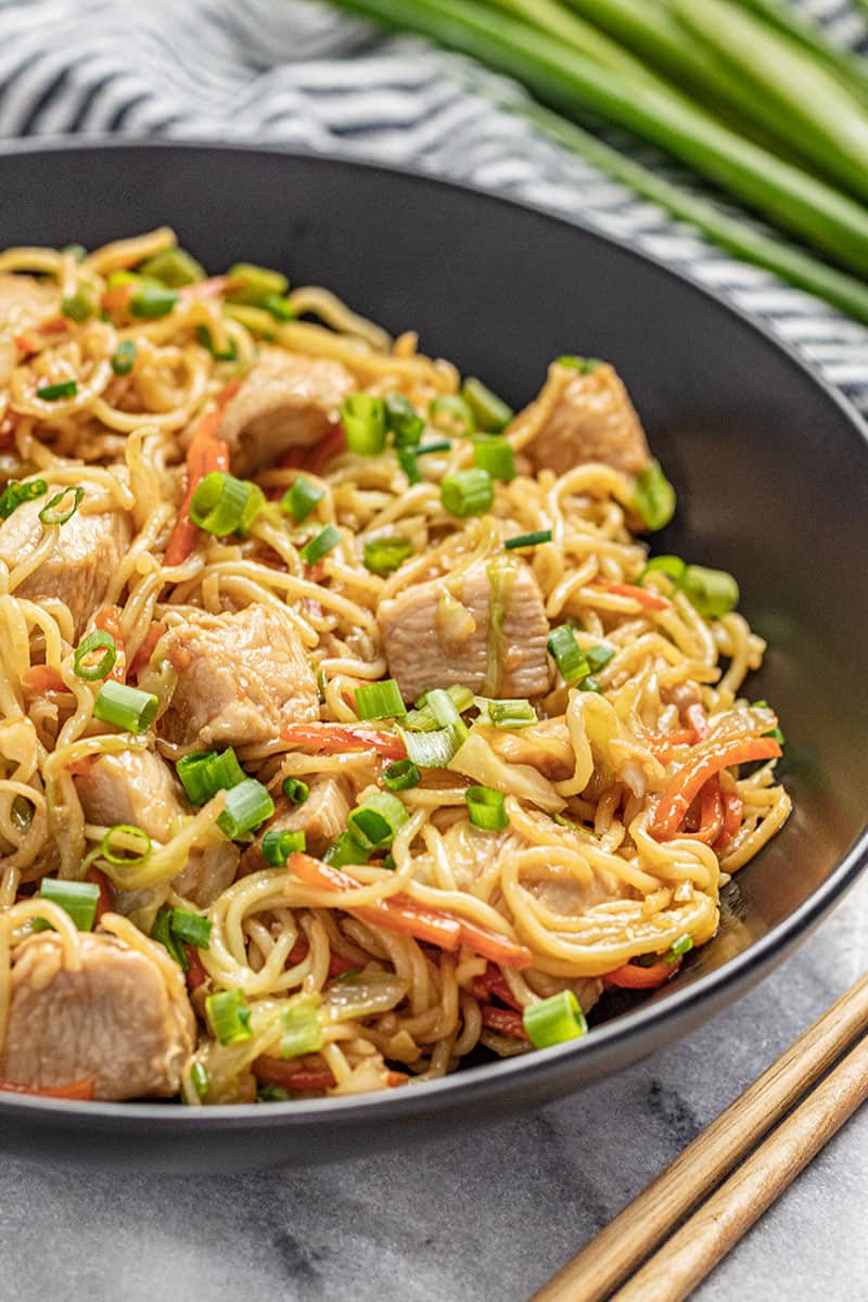 How To Make Easy Chicken Chow Mein