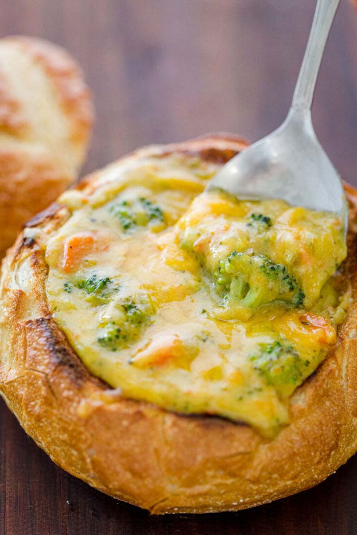 Easy Broccoli Cheese Soup Recipe