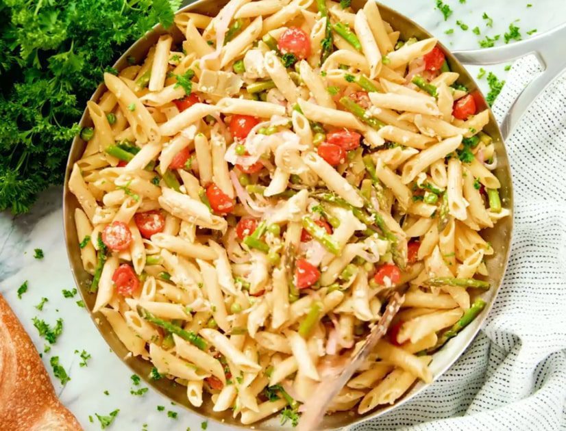 Creamy Penne Pasta Primavera