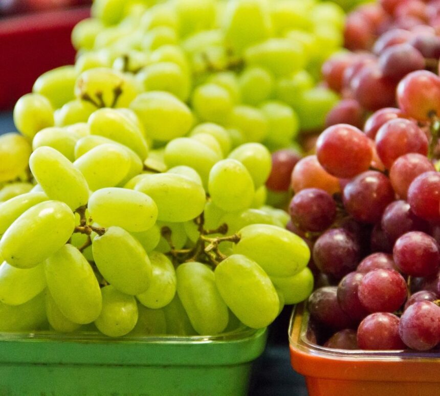 The Top 13 Health Benefits of Grapes